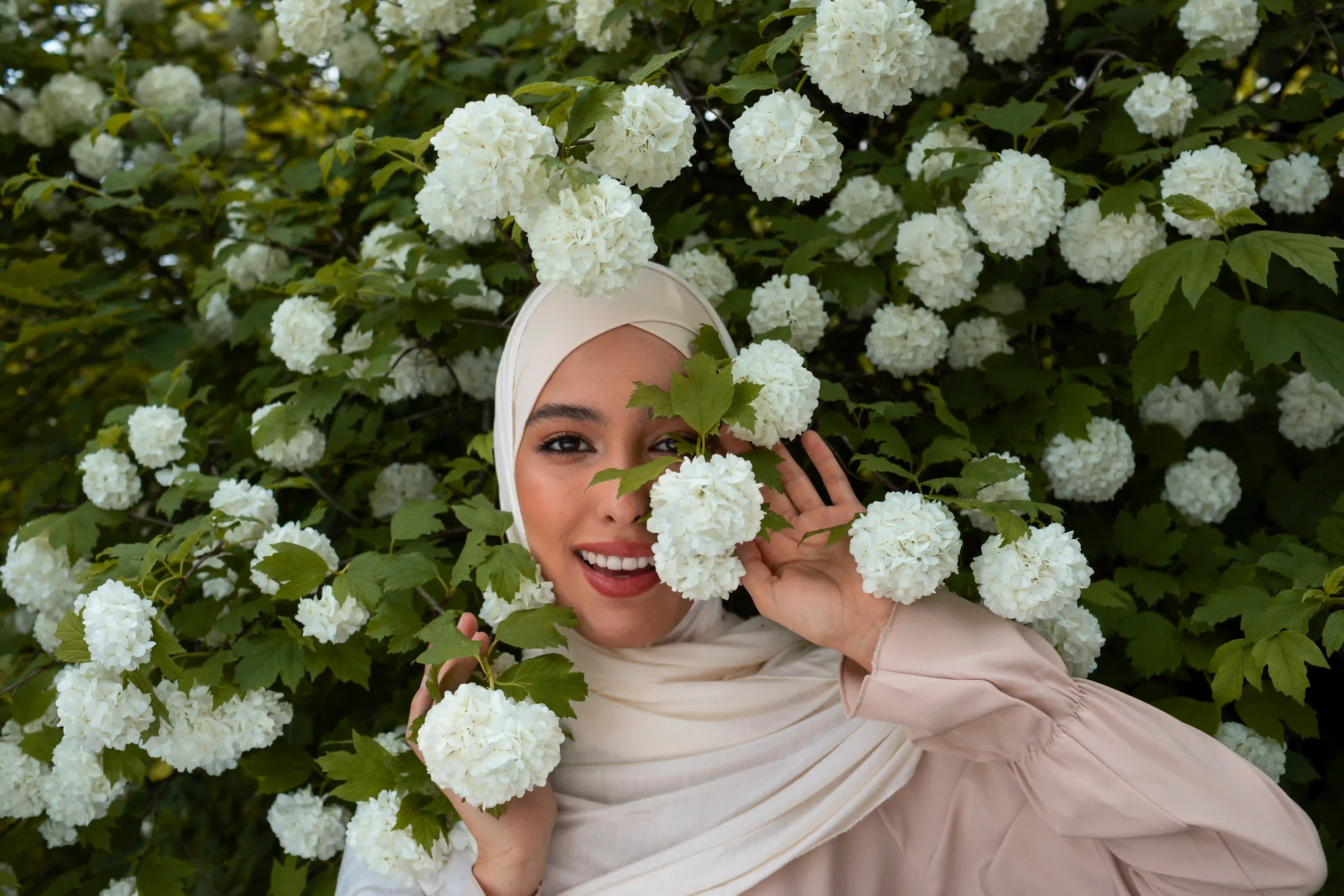 How to Choose the Best Breathable Hijab for Summer 2025 Wear