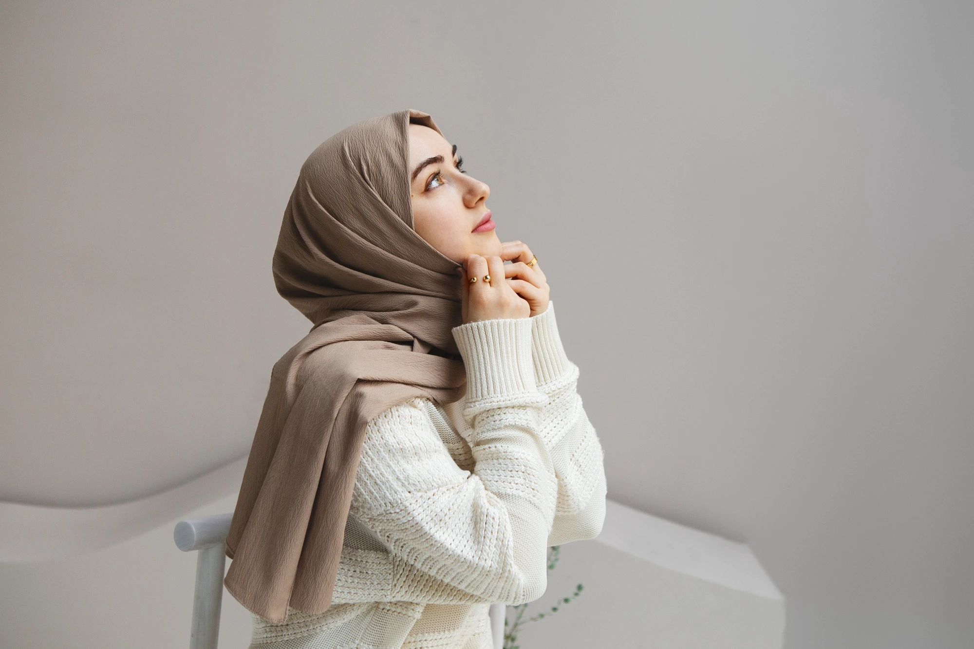 How to Maintain Your Cotton Voile Hijab in Style and Comfort
