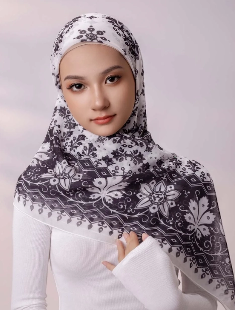 Exploring Polyester Voile Hijabs: A Practical Choice for Hajj Pilgrimage(pic2) jinlai.webp