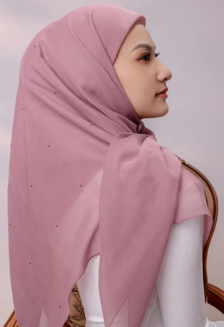 Stylish Hijab Solutions for Ev