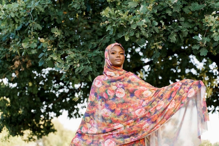The Resurgence of the Sudanese Toub: A 2025 Global Fashion Trend Blending Tradition with Modern Styl