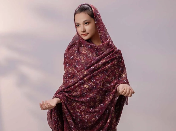 The Designer's Guide to Breathable Hijab Fabrics for Summer Collections