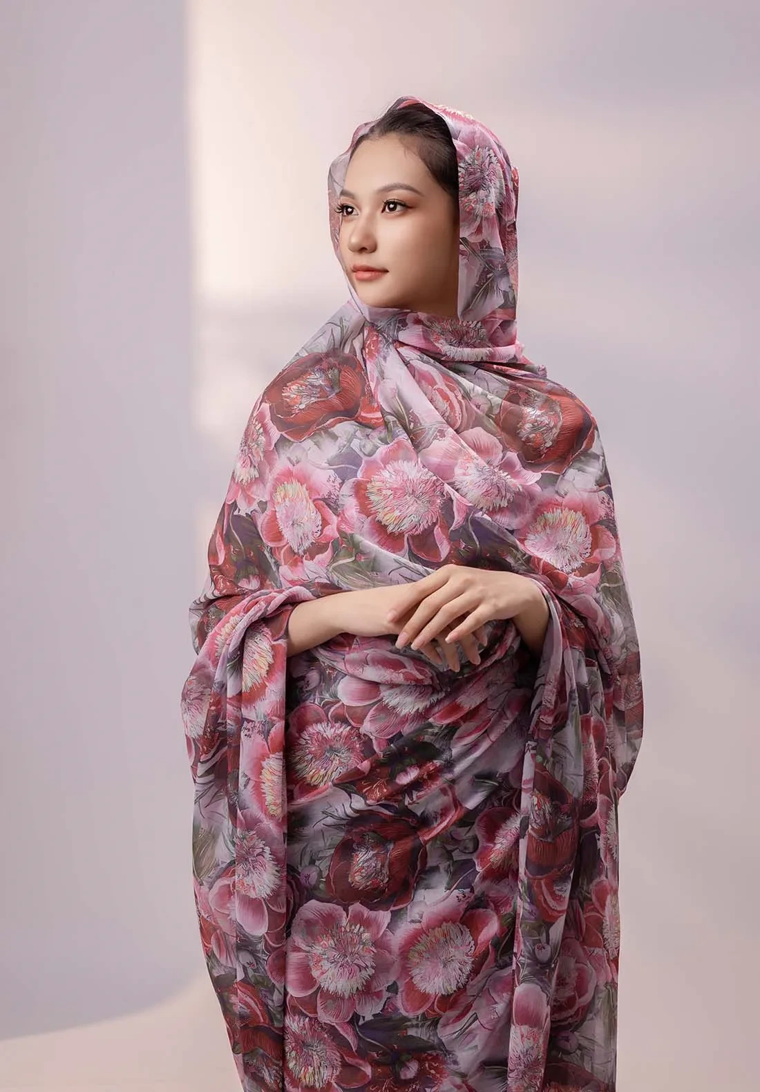 Sudanese Toub Wholesale 2026: Fabric Trends & Supplier Guide In 2026, scarf and hijab trends are moving faster than the normal wholesale buying cycle. New styling ideas, stronger prints, and softer fa(pic2) jinlai textile 100% polyester sudanese toub.webp